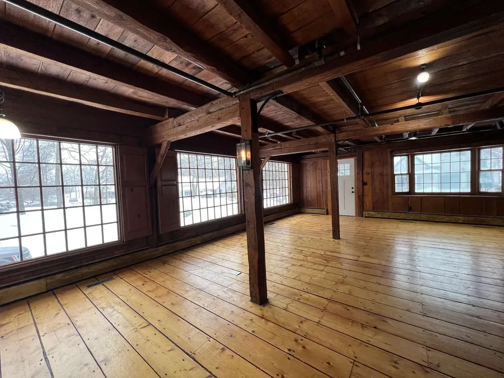 79 Amherst Street Milford NH 03055