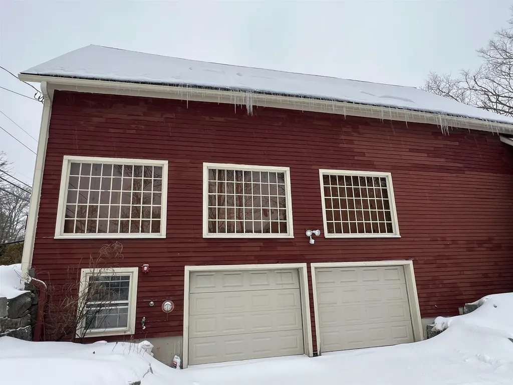 79 Amherst Street Milford NH 03055