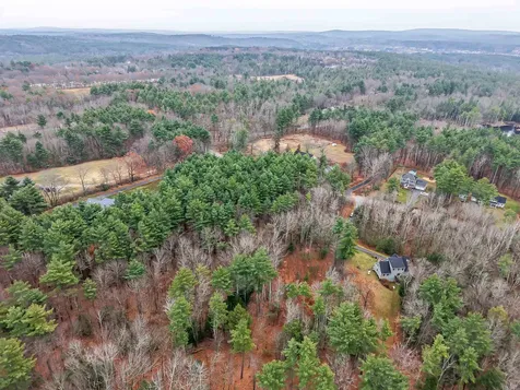 7 Dow Road Mont Vernon NH 03057