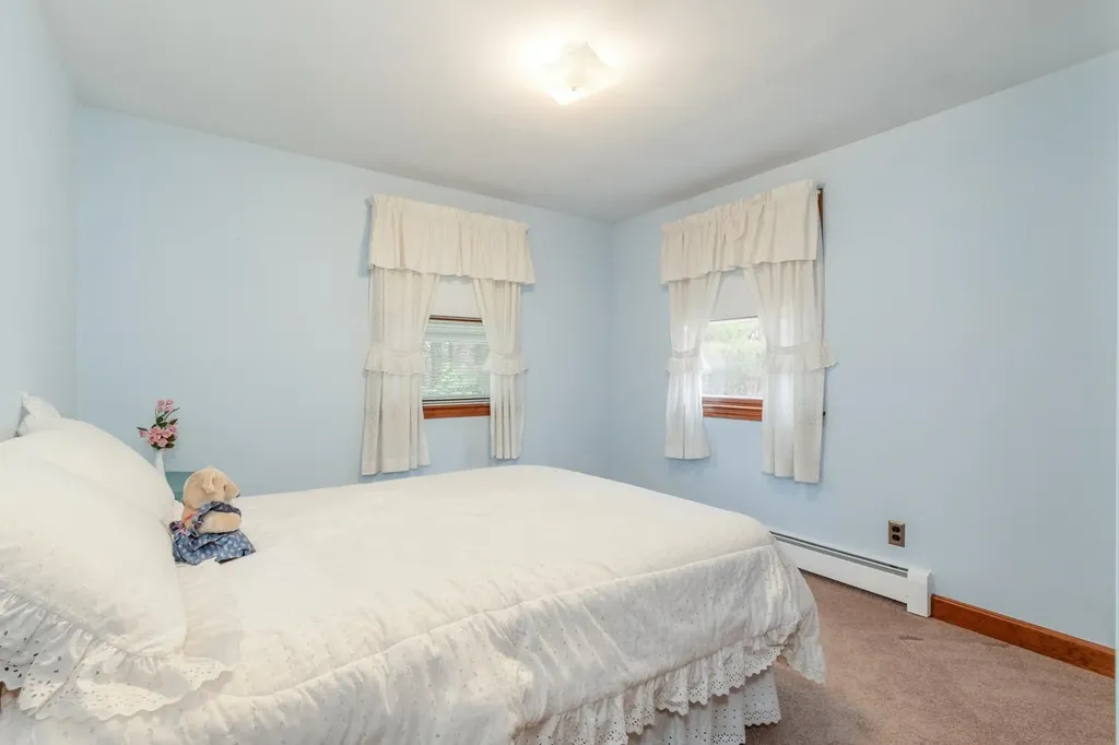 1 Currier Road Pelham NH 03076