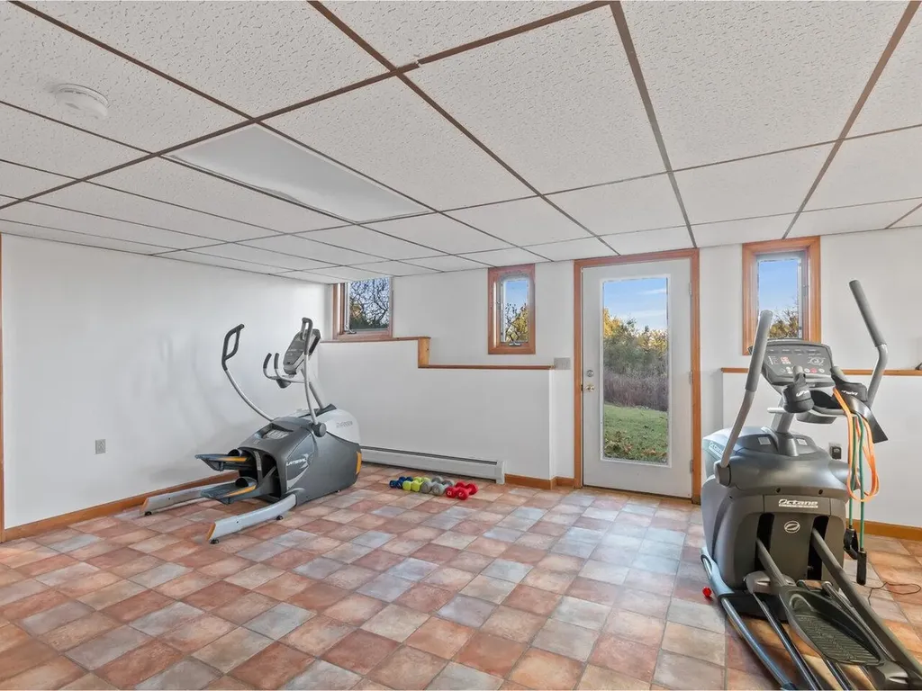 34 Knoll Circle South Burlington VT 05403