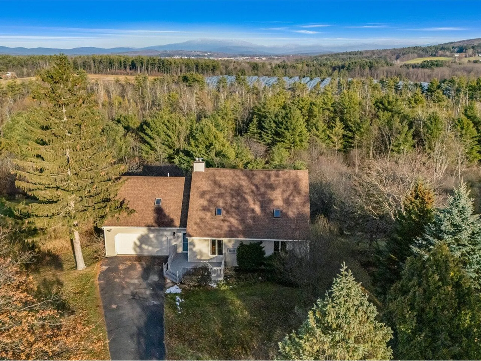 34 Knoll Circle South Burlington VT 05403