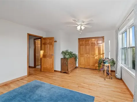 34 Knoll Circle South Burlington VT 05403