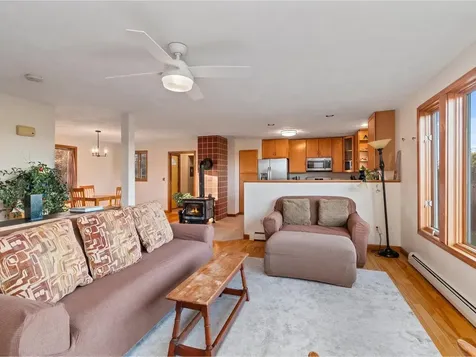 34 Knoll Circle South Burlington VT 05403