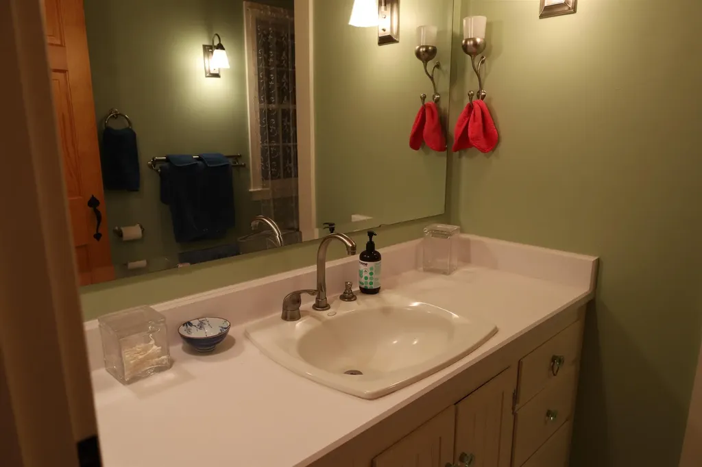 2613 Route 25a Orford NH 03777