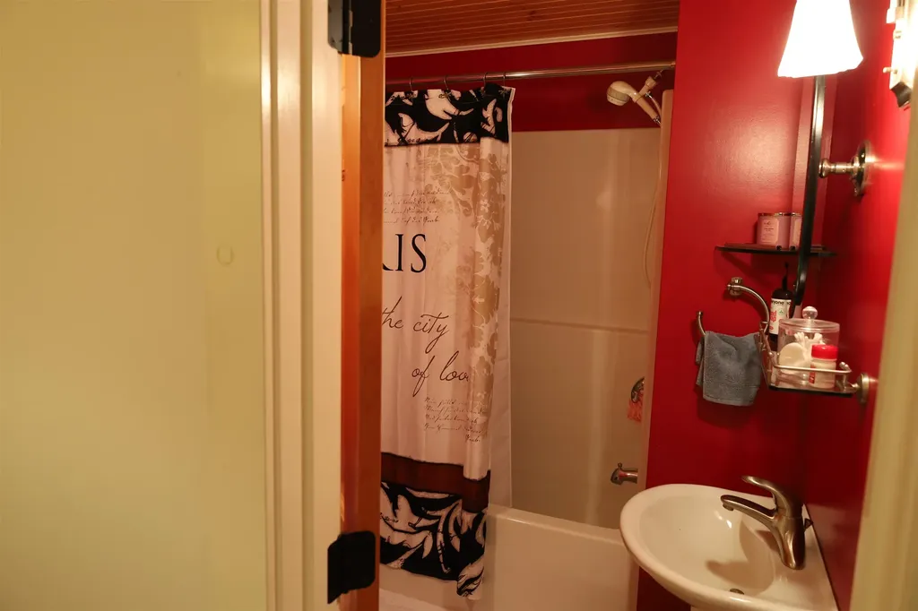 2613 Route 25a Orford NH 03777