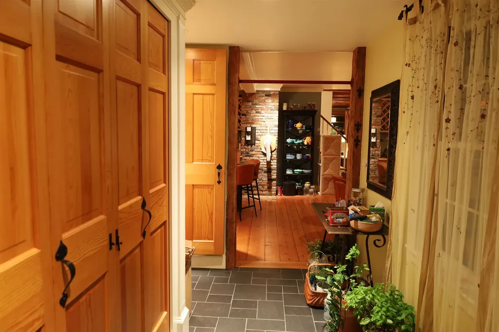 2613 Route 25a Orford NH 03777