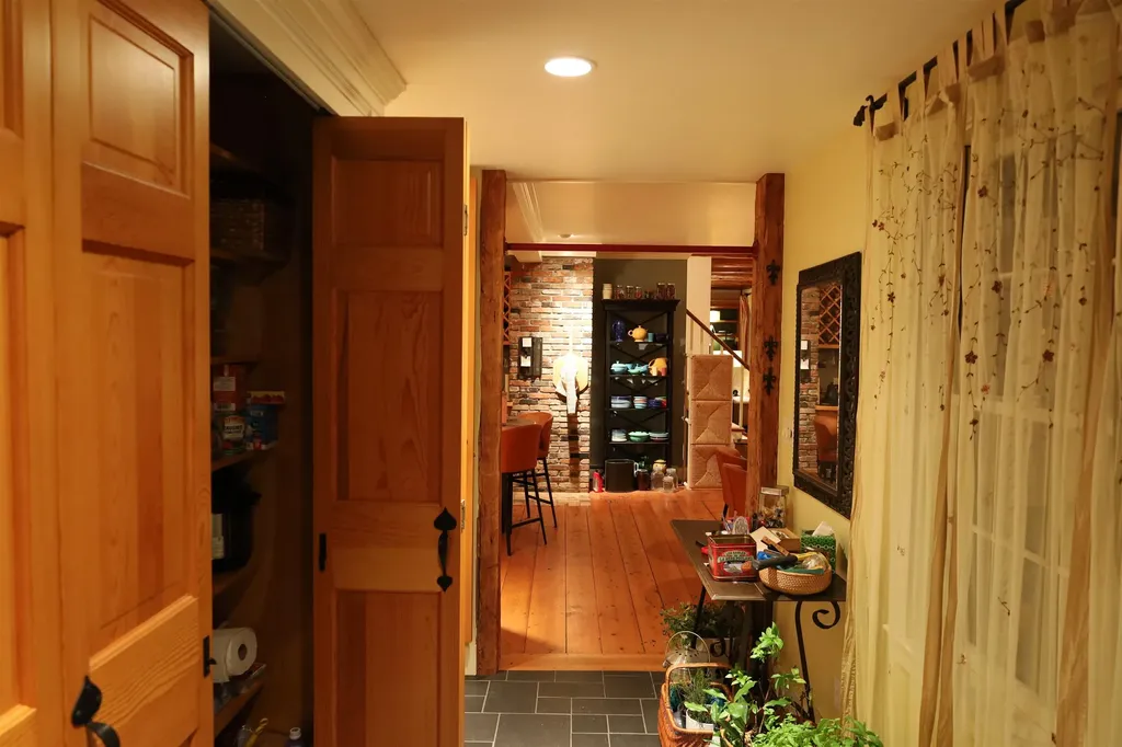 2613 Route 25a Orford NH 03777