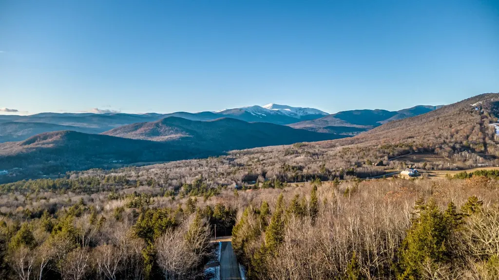 28 North Hampshire Ridge Jackson NH 03846