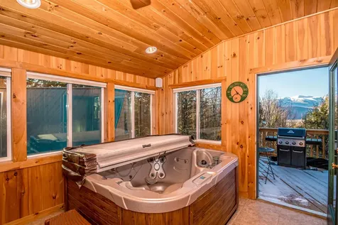 28 North Hampshire Ridge Jackson NH 03846