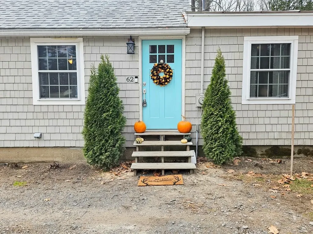 62 Mast Road Epping NH 03042