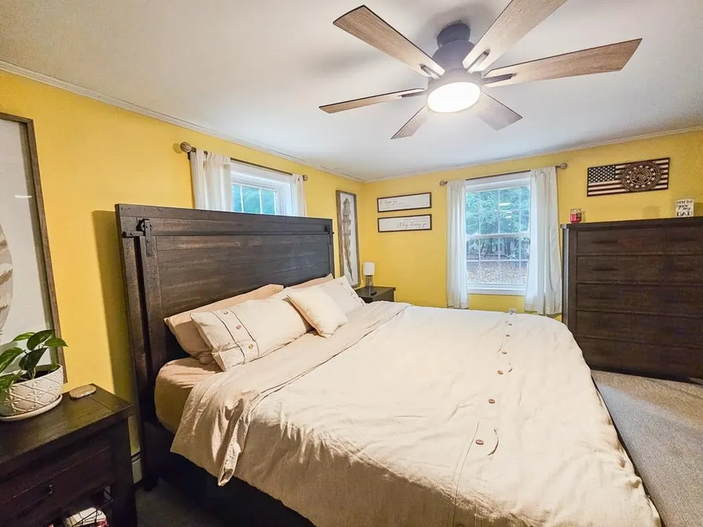 62 Mast Road Epping NH 03042