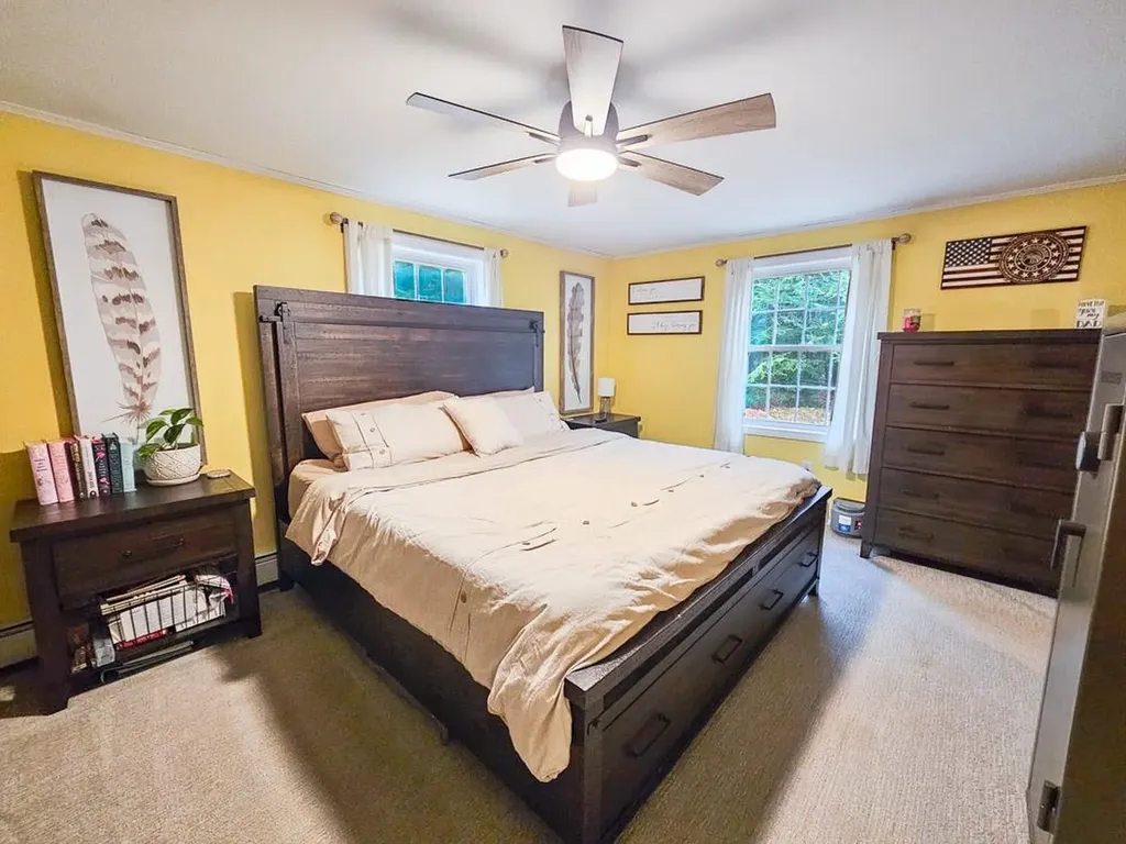 62 Mast Road Epping NH 03042