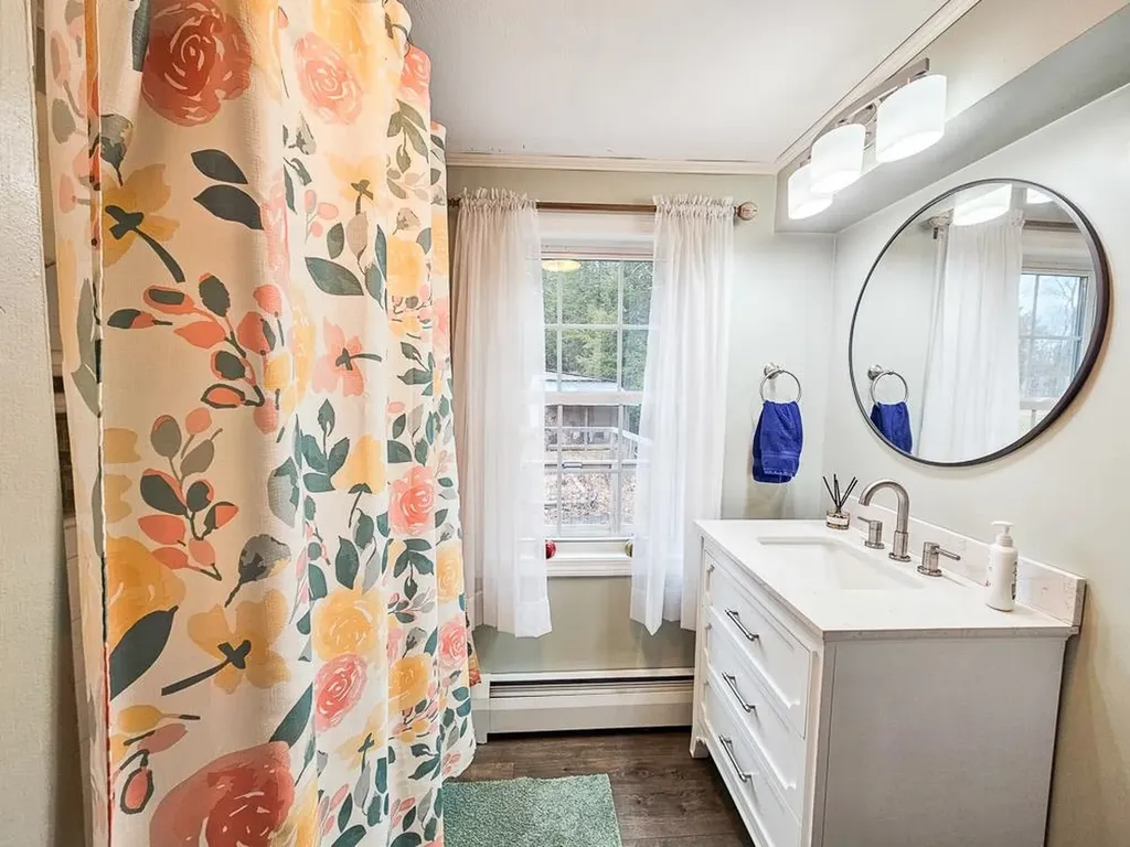 62 Mast Road Epping NH 03042