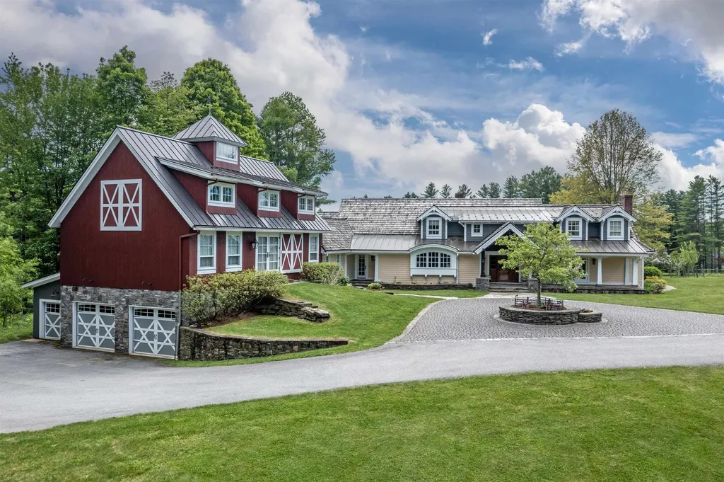 64 Needle Leaf Lane Stowe VT 05672