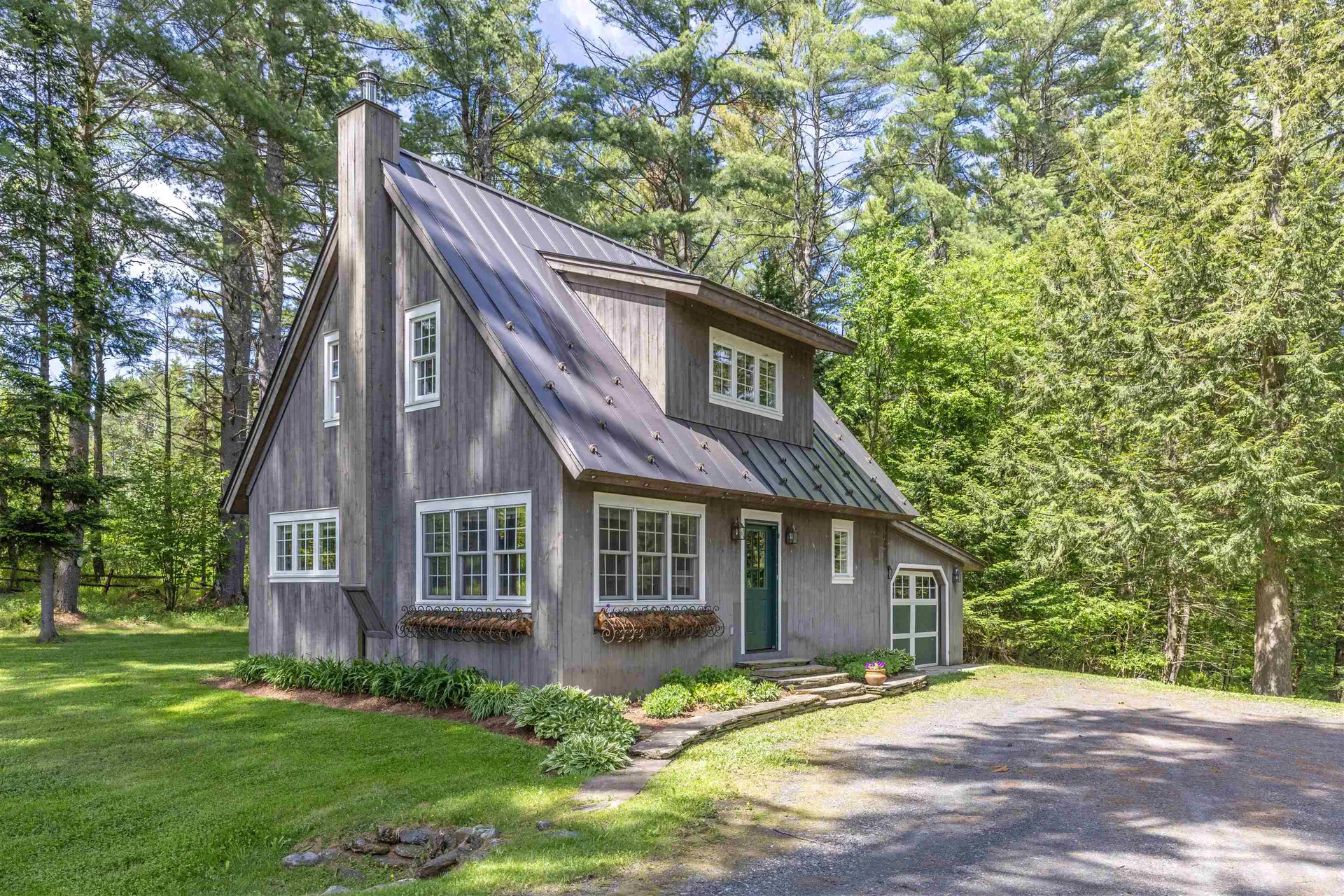 64 Needle Leaf Lane Stowe VT 05672