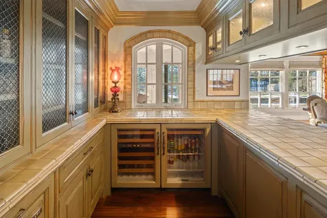 64 Needle Leaf Lane Stowe VT 05672