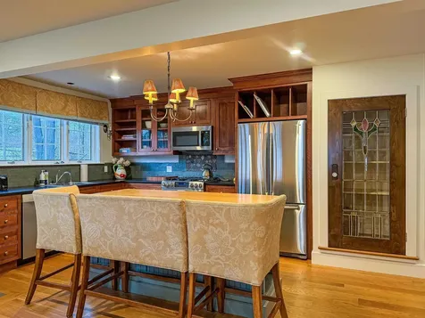 64 Needle Leaf Lane Stowe VT 05672