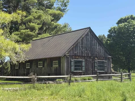 64 Needle Leaf Lane Stowe VT 05672