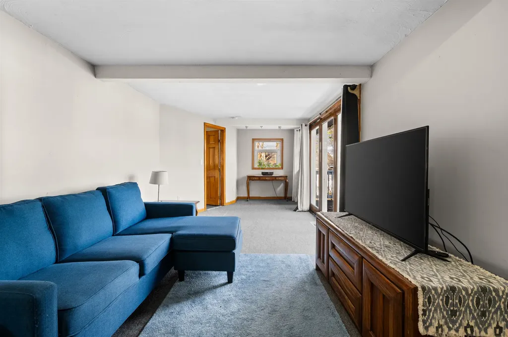 120 Chases Grove Road Derry NH 03038