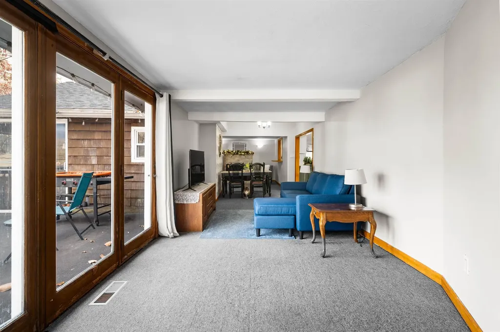 120 Chases Grove Road Derry NH 03038