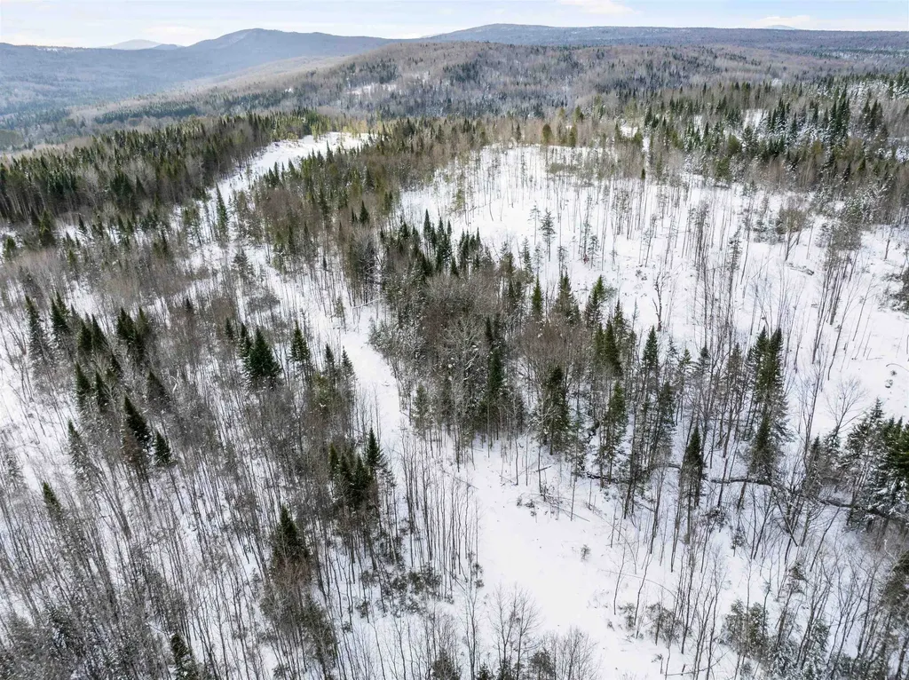 5626 Vt Route 114 Canaan VT 05903