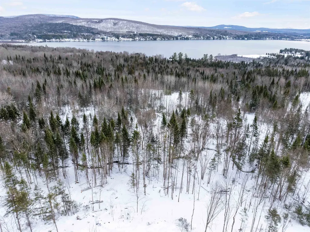 5626 Vt Route 114 Canaan VT 05903