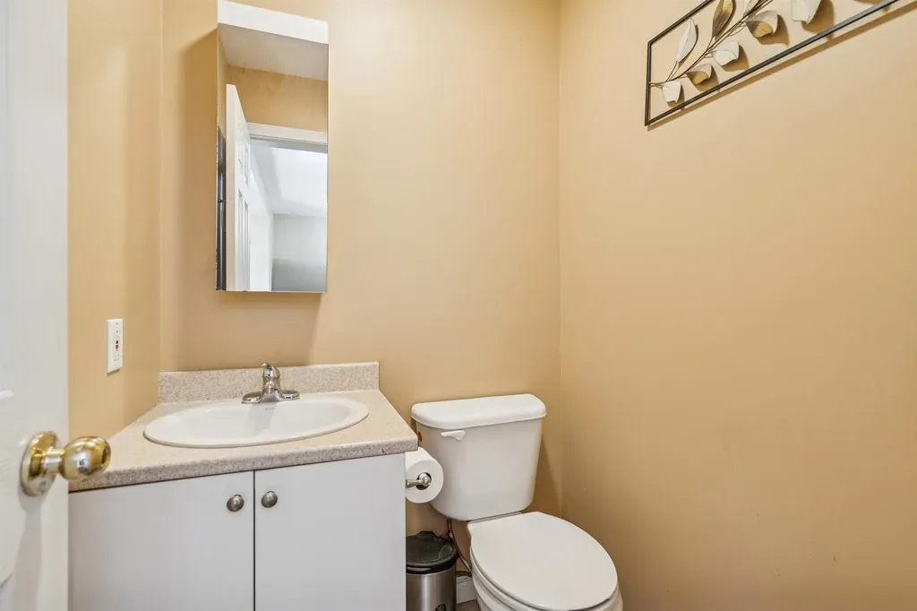 15 Harlow Hill Randolph VT 05060