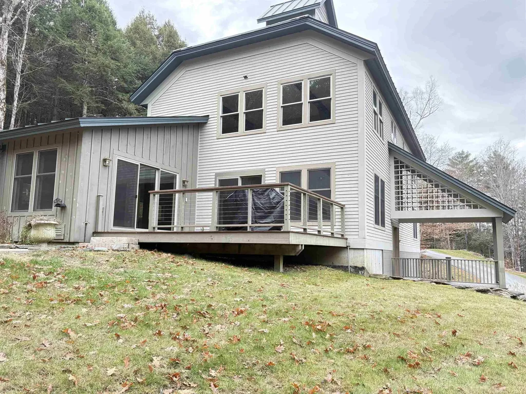 255 Robert Frost Lane Hartford VT 05059