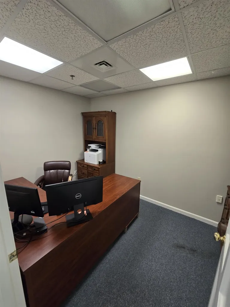 50 Nashua Road Londonderry NH 03053