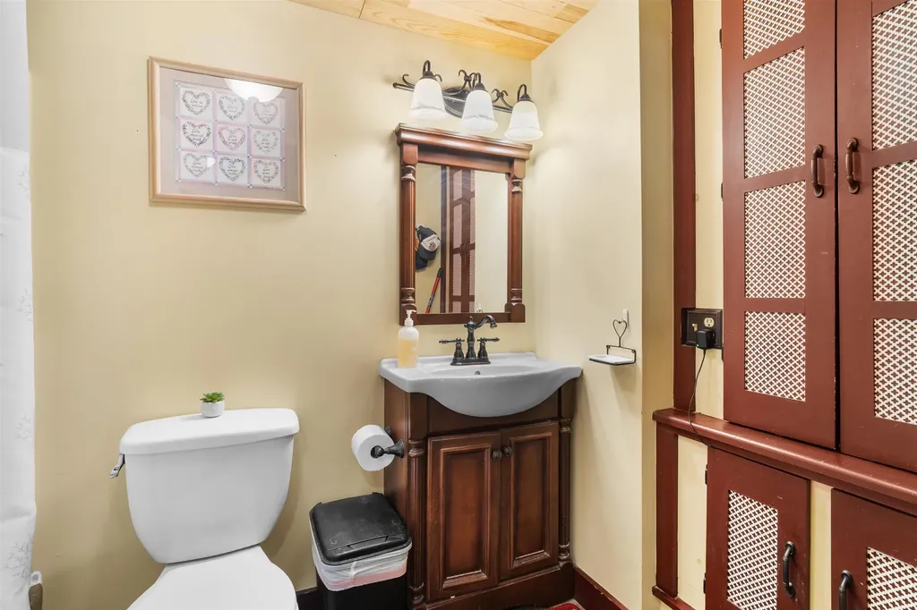 9 Weeping Willow Drive Rochester NH 03867