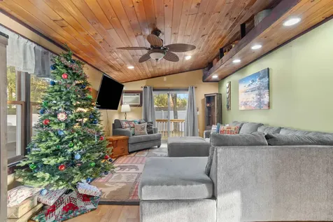 9 Weeping Willow Drive Rochester NH 03867