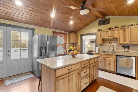 9 Weeping Willow Drive Rochester NH 03867