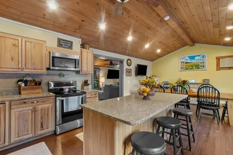 9 Weeping Willow Drive Rochester NH 03867