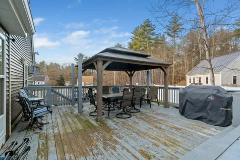 9 Weeping Willow Drive Rochester NH 03867