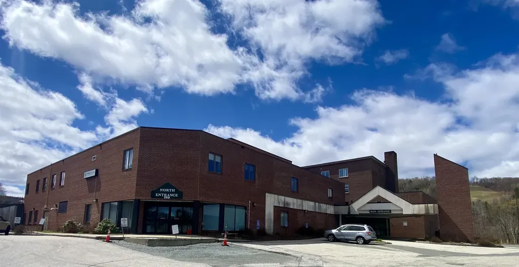 260 Cottage Street Littleton NH 03561