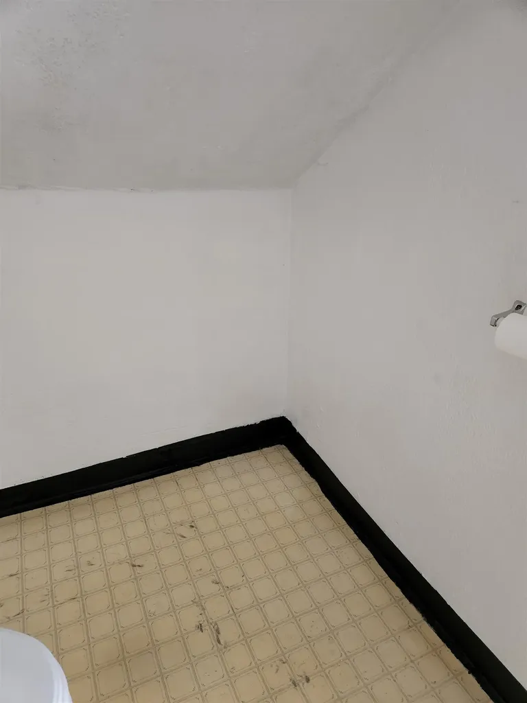 14 Preston Street Hillsborough NH 03244