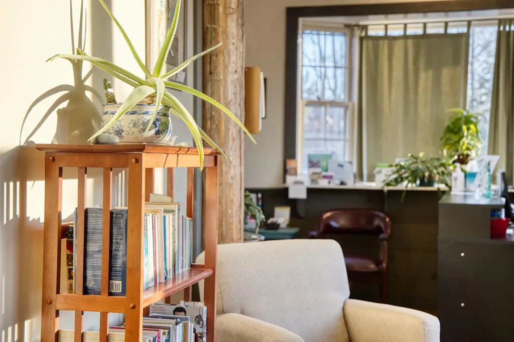 24 Pleasant Street Conway NH 03818