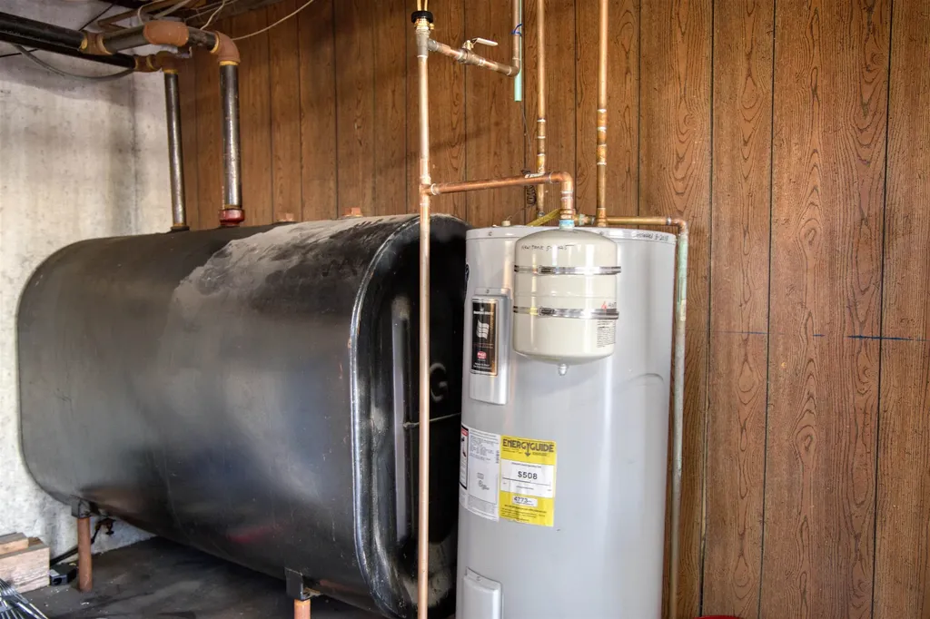 24 Pleasant Street Conway NH 03818