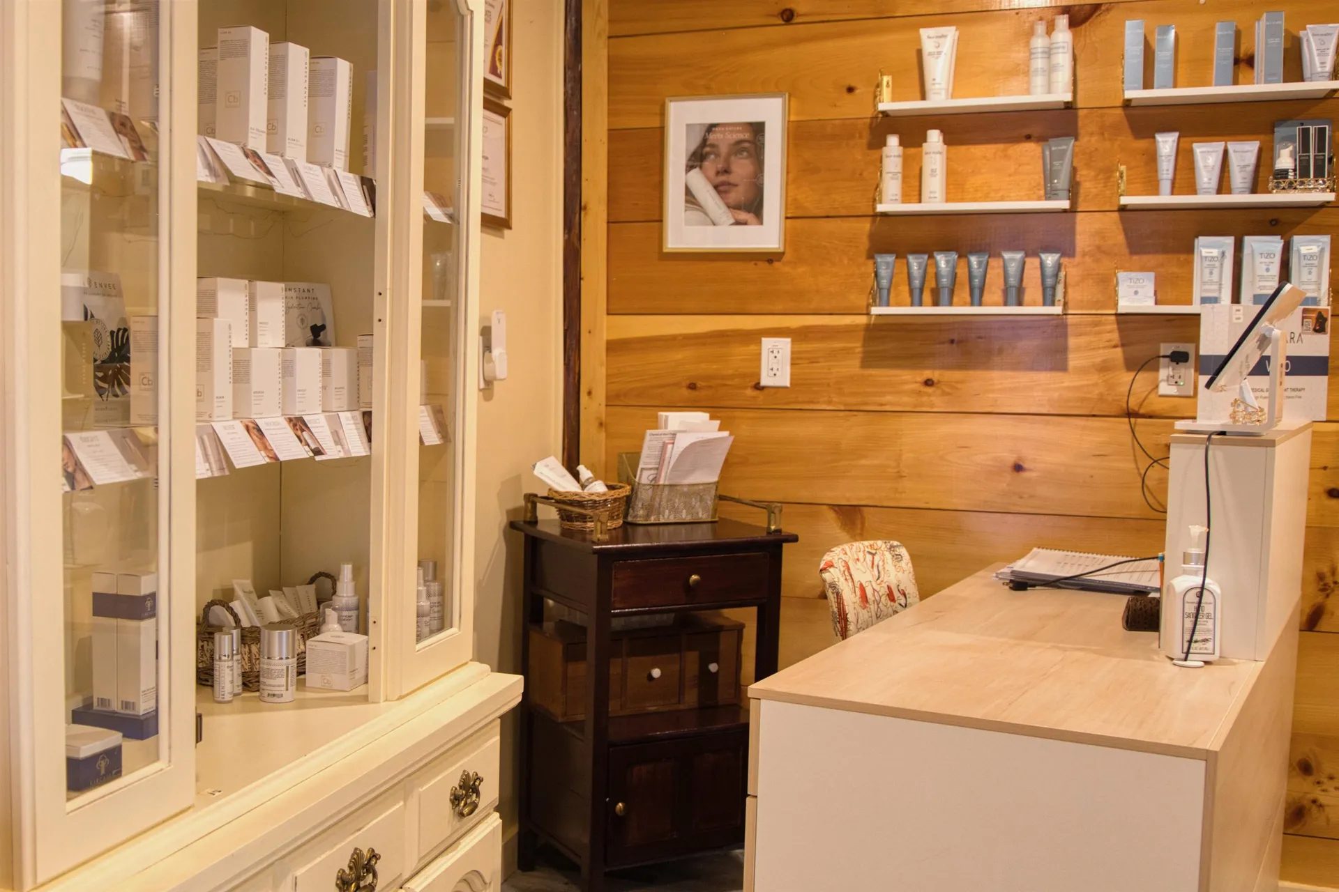 24 Pleasant Street Conway NH 03818