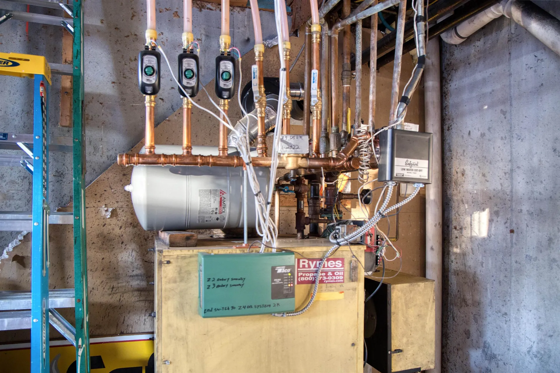 24 Pleasant Street Conway NH 03818