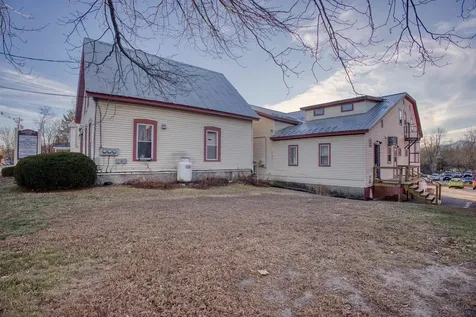 24 Pleasant Street Conway NH 03818