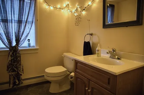 24 Pleasant Street Conway NH 03818