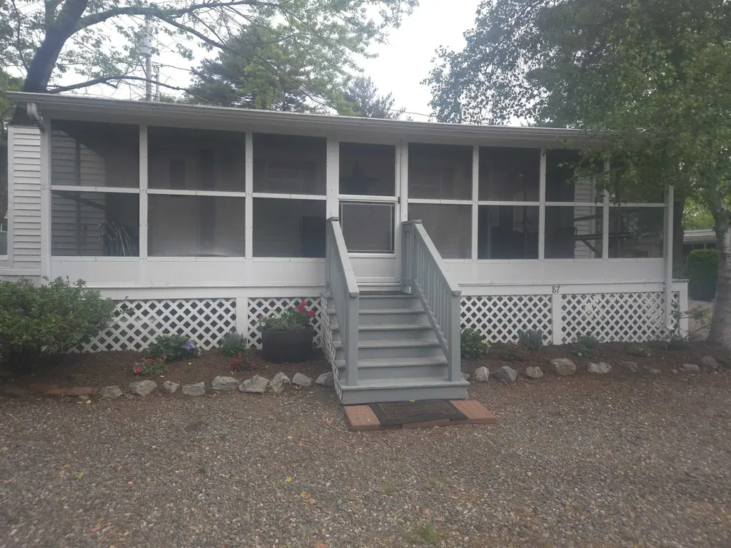 308 State Route 286 Seabrook NH 03874