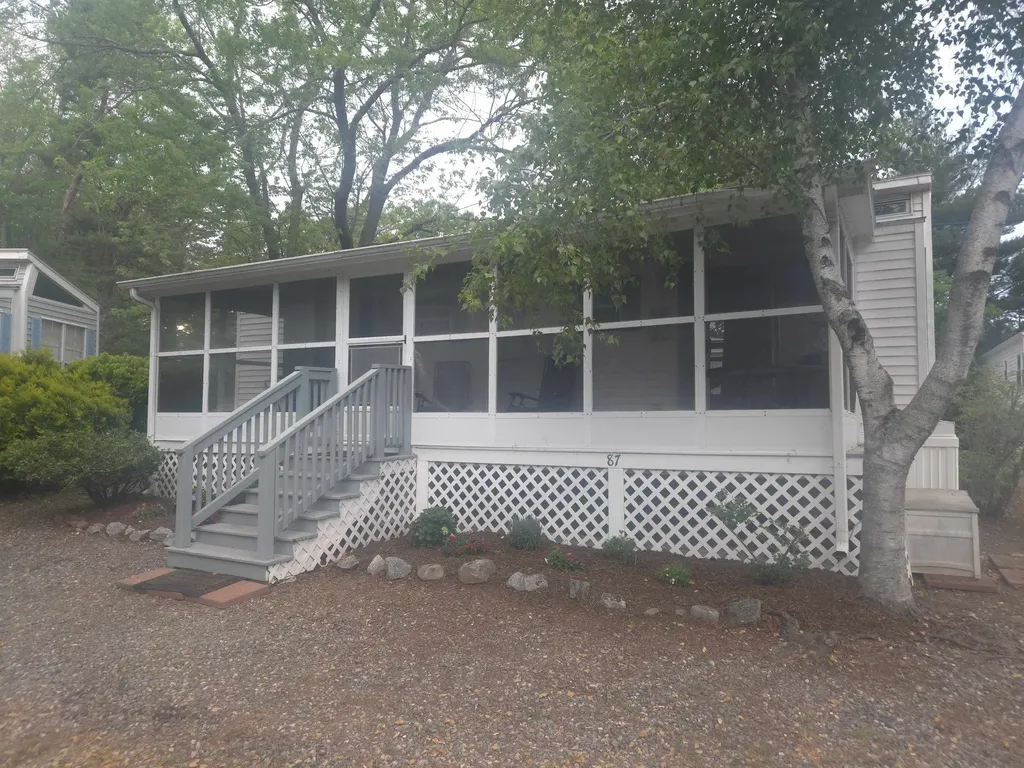308 State Route 286 Seabrook NH 03874
