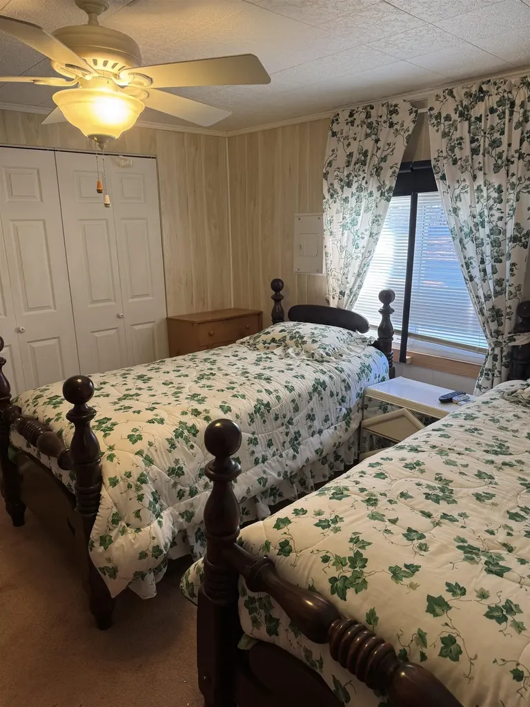 2 Wagon Drive Brattleboro VT 05301