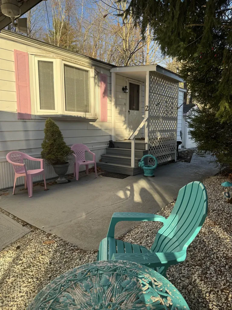 2 Wagon Drive Brattleboro VT 05301