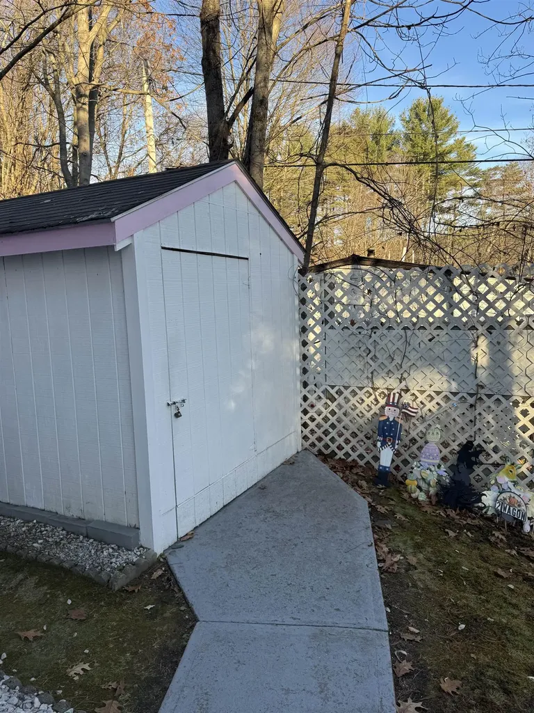 2 Wagon Drive Brattleboro VT 05301