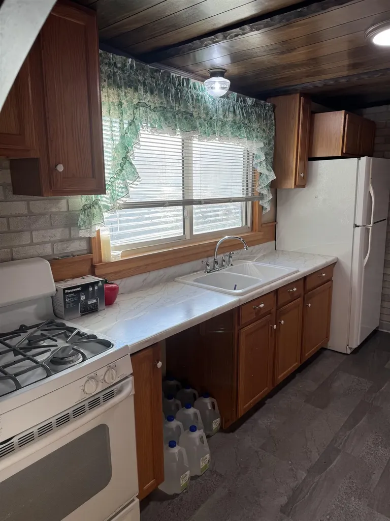 2 Wagon Drive Brattleboro VT 05301