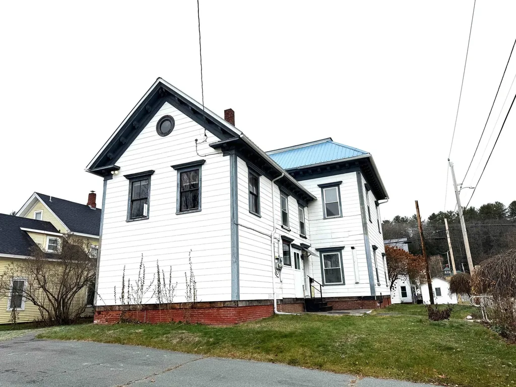 324 Cliff Street St. Johnsbury VT 05819